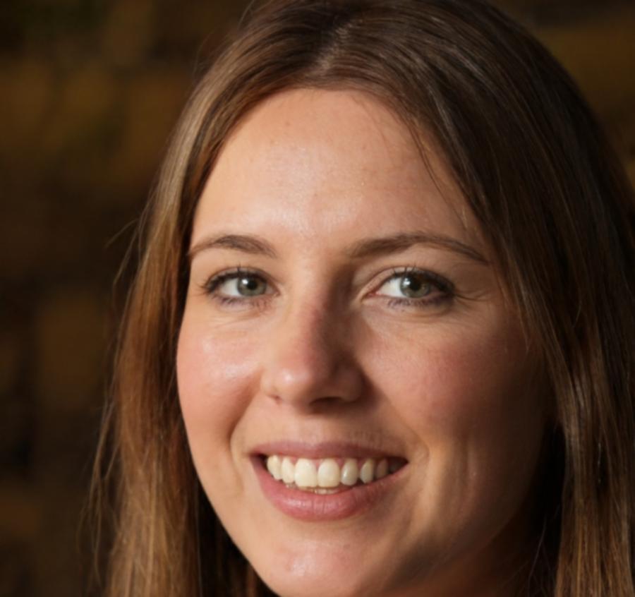 Astrid Kjellberg, Financial Education Director